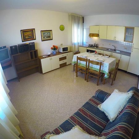 Caorle Economy Apartments Δωμάτιο φωτογραφία