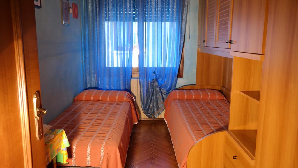 Caorle Economy Apartments Δωμάτιο φωτογραφία